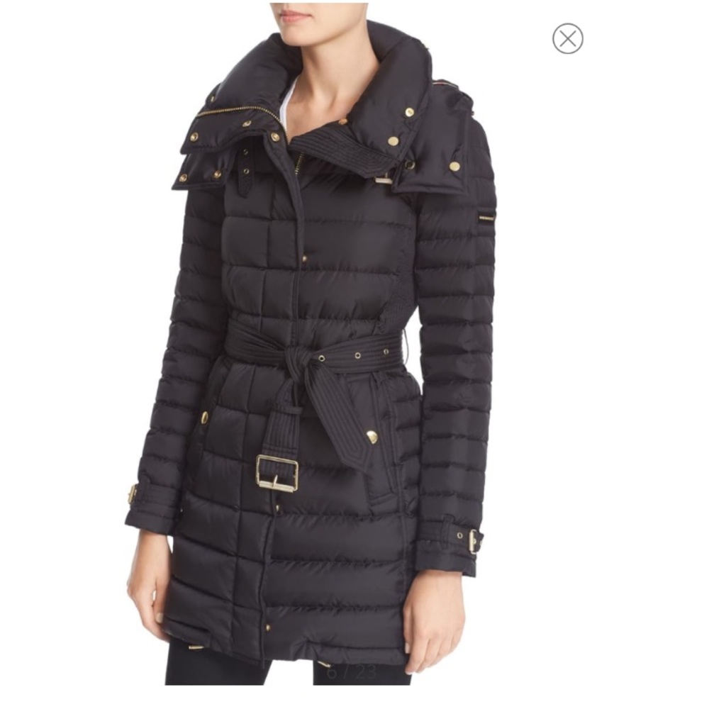 Burberry Harrowden Hooded Down Coat_Navy Color